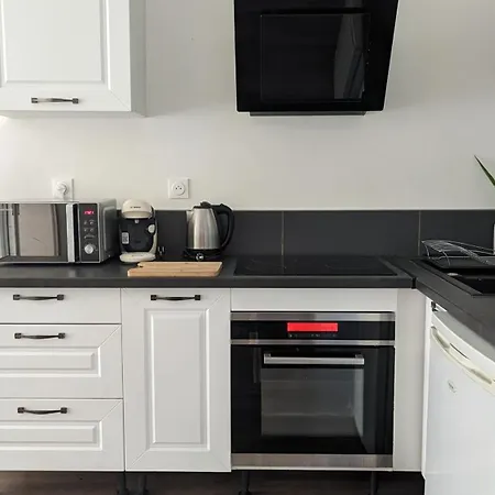 Logement A Brive Pres De La Campagne Et Centre-Ville, Avec Parking Prive, Climatisation, Et Double Balcon Prive Esterno foto